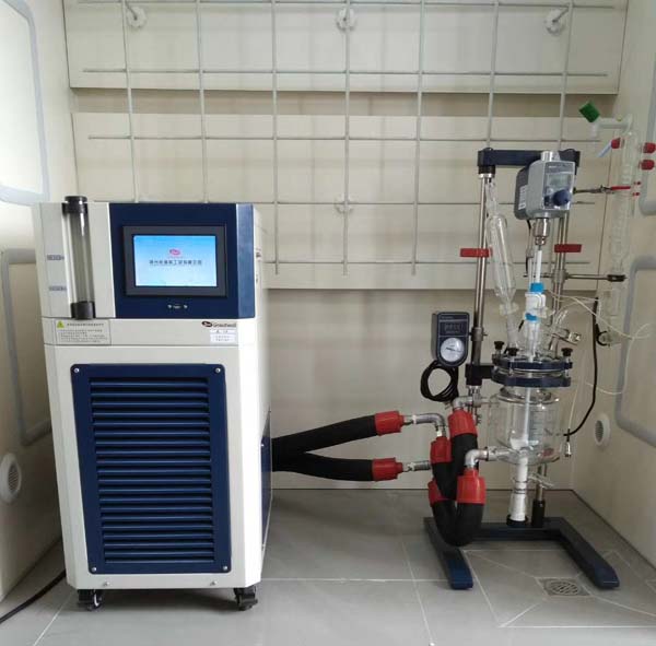 高低溫一體機(jī)