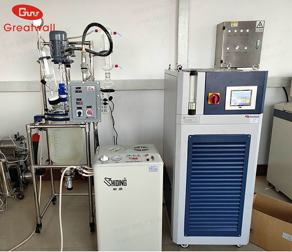 ZT密閉加熱制冷一體機(jī)反應(yīng)釜控溫裝置