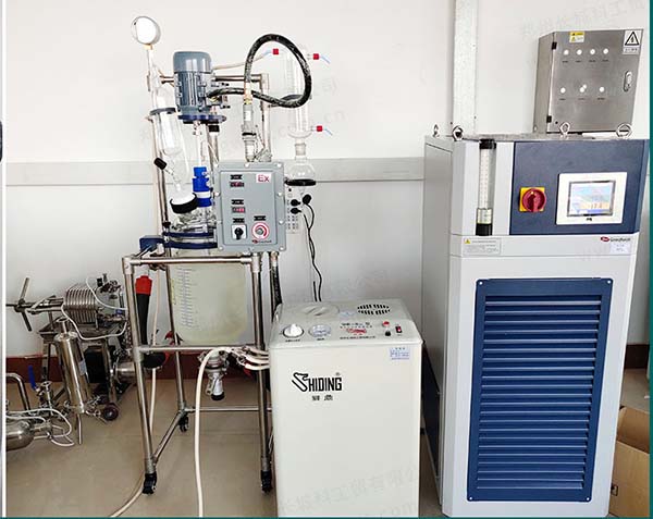 密閉制冷加熱循環(huán)裝置