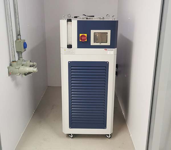 高低溫一體機(jī)