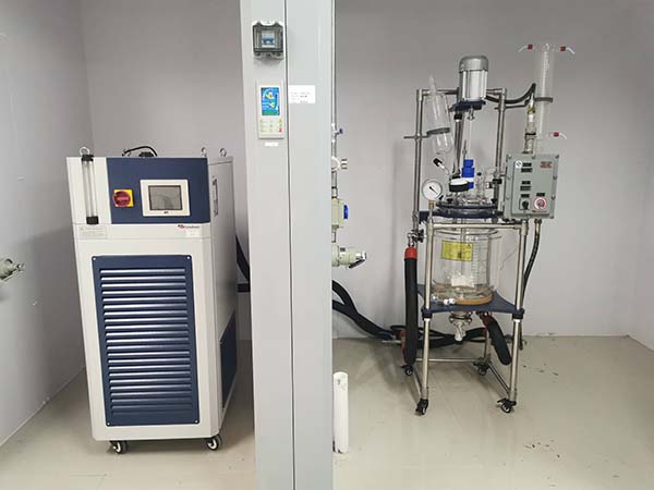 加熱制冷循環(huán)裝置