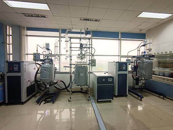 高低溫一體機(jī)