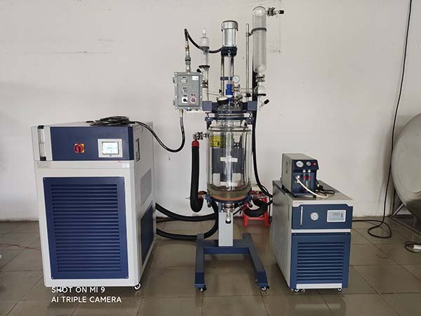 高低溫一體機(jī)