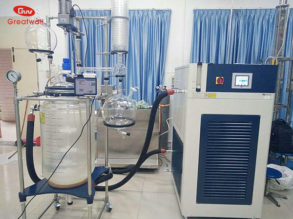 高低溫一體機(jī)